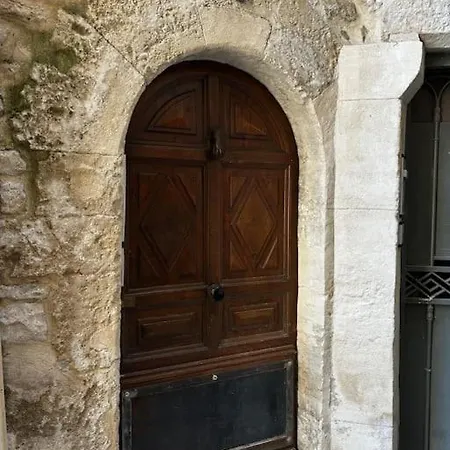 Le Saint-castor - T1 Central Lägenhet Nîmes